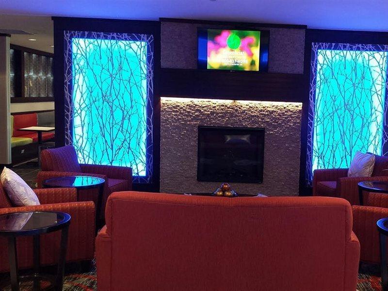 Comfort Suites Uniontown Exteriér fotografie